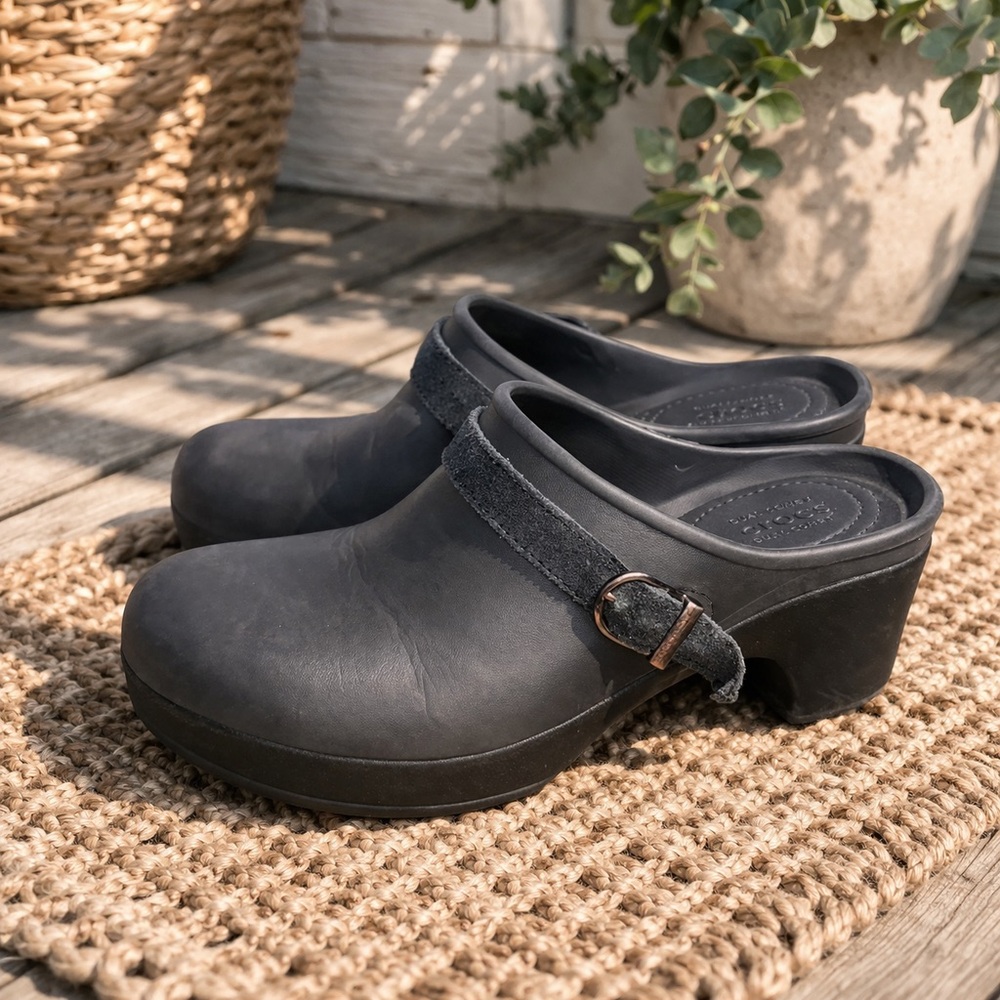 Crocs Black Wedge Clogs Dual Comfort Slip On Mule‎ Shoes Womens 9 normcore